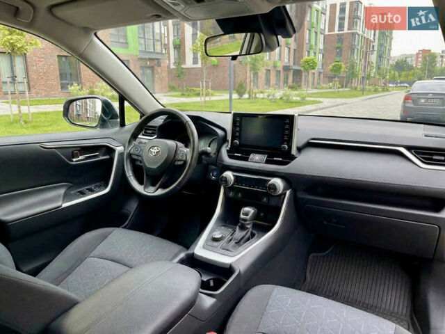 Белый Тойота РАВ 4, объемом двигателя 1.99 л и пробегом 138 тыс. км за 21200 $, фото 4 на Automoto.ua