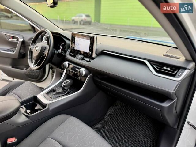 Білий Тойота РАВ 4, об'ємом двигуна 1.99 л та пробігом 93 тис. км за 25900 $, фото 40 на Automoto.ua