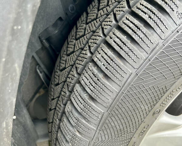 Белый Тойота РАВ 4, объемом двигателя 1.99 л и пробегом 24 тыс. км за 30500 $, фото 16 на Automoto.ua