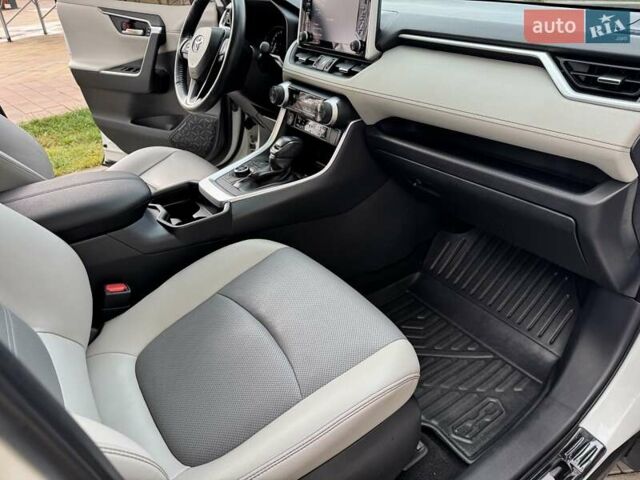 Белый Тойота РАВ 4, объемом двигателя 1.99 л и пробегом 99 тыс. км за 27500 $, фото 30 на Automoto.ua