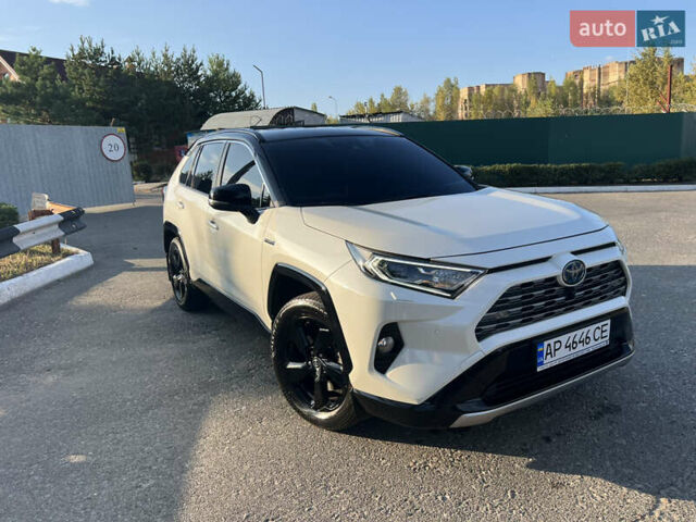 Белый Тойота РАВ 4, объемом двигателя 2.49 л и пробегом 99 тыс. км за 32500 $, фото 6 на Automoto.ua