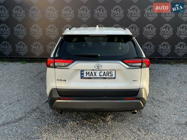 Белый Тойота РАВ 4, объемом двигателя 2 л и пробегом 215 тыс. км за 21000 $, фото 5 на Automoto.ua