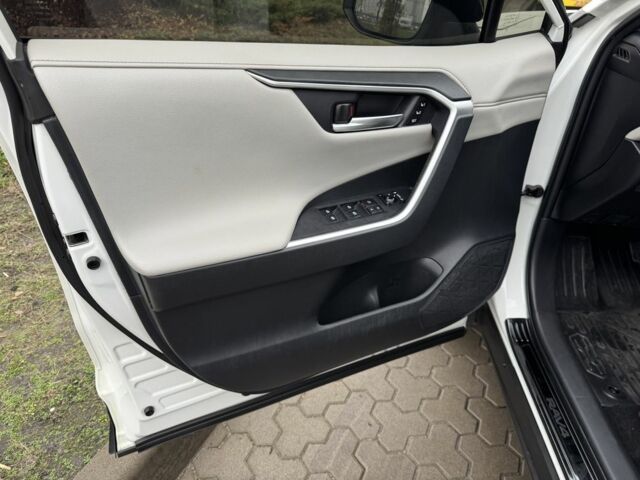 Белый Тойота РАВ 4, объемом двигателя 2 л и пробегом 99 тыс. км за 26500 $, фото 18 на Automoto.ua