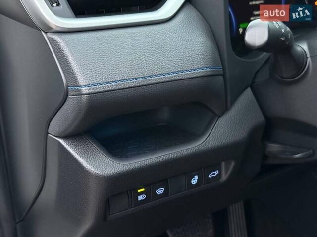 Білий Тойота РАВ 4, об'ємом двигуна 2.49 л та пробігом 128 тис. км за 29900 $, фото 41 на Automoto.ua