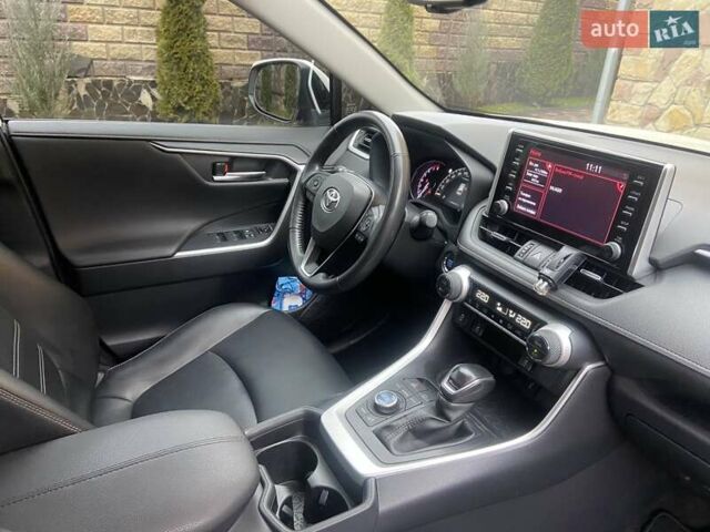 Белый Тойота РАВ 4, объемом двигателя 2 л и пробегом 41 тыс. км за 30700 $, фото 50 на Automoto.ua