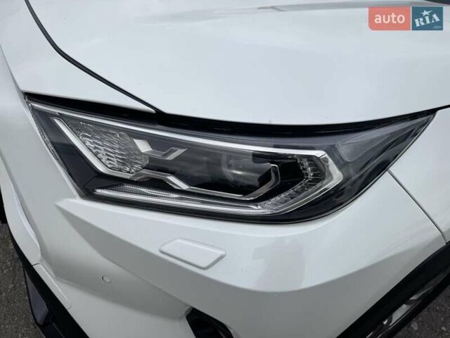 Білий Тойота РАВ 4, об'ємом двигуна 1.99 л та пробігом 99 тис. км за 28000 $, фото 8 на Automoto.ua