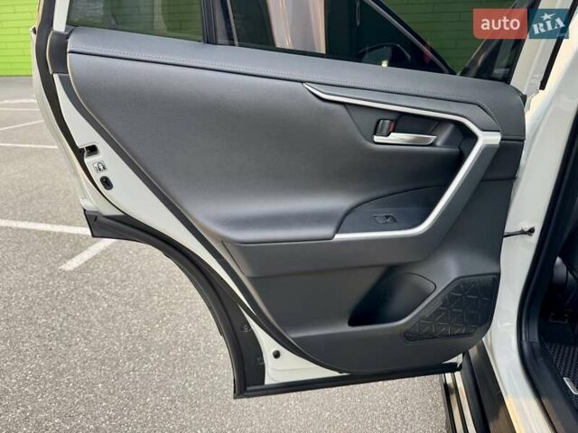 Белый Тойота РАВ 4, объемом двигателя 1.99 л и пробегом 93 тыс. км за 26900 $, фото 36 на Automoto.ua