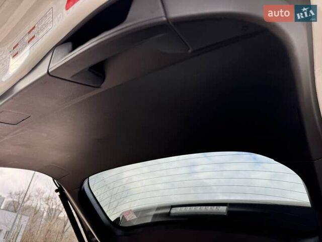 Белый Тойота РАВ 4, объемом двигателя 1.99 л и пробегом 99 тыс. км за 27500 $, фото 17 на Automoto.ua