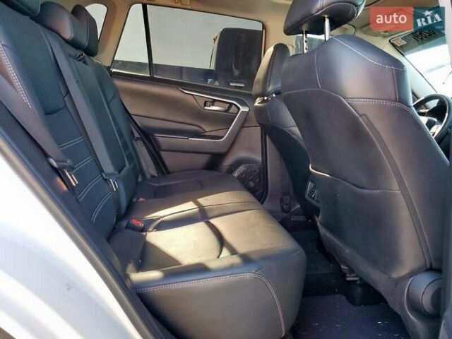 Белый Тойота РАВ 4, объемом двигателя 2.49 л и пробегом 112 тыс. км за 7900 $, фото 10 на Automoto.ua