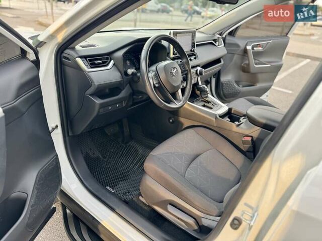 Белый Тойота РАВ 4, объемом двигателя 1.99 л и пробегом 93 тыс. км за 26900 $, фото 29 на Automoto.ua