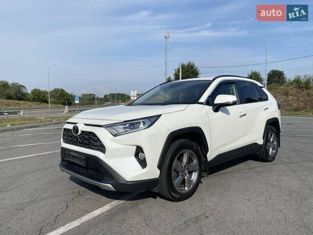 Белый Тойота РАВ 4, объемом двигателя 1.99 л и пробегом 101 тыс. км за 29600 $, фото 3 на Automoto.ua