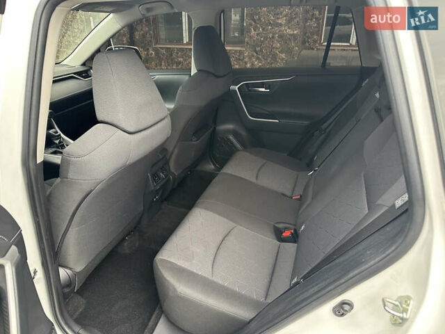 Белый Тойота РАВ 4, объемом двигателя 2 л и пробегом 70 тыс. км за 27999 $, фото 18 на Automoto.ua