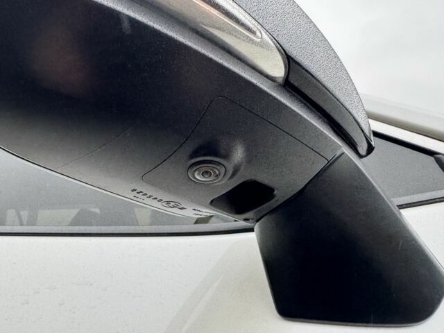 Белый Тойота РАВ 4, объемом двигателя 2 л и пробегом 99 тыс. км за 26500 $, фото 6 на Automoto.ua