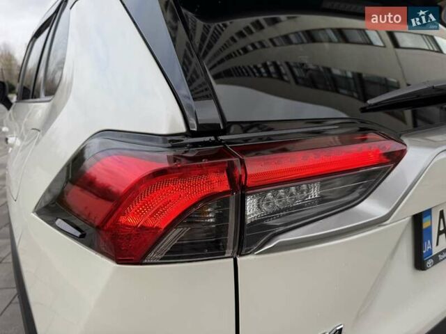 Белый Тойота РАВ 4, объемом двигателя 1.99 л и пробегом 99 тыс. км за 27500 $, фото 14 на Automoto.ua