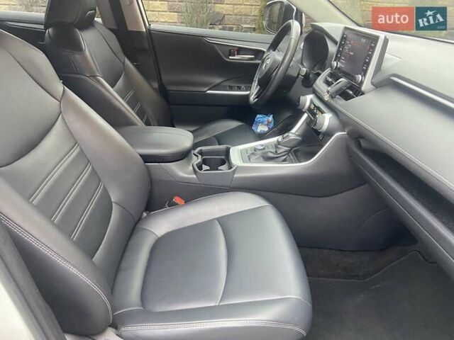 Белый Тойота РАВ 4, объемом двигателя 2 л и пробегом 41 тыс. км за 30700 $, фото 47 на Automoto.ua