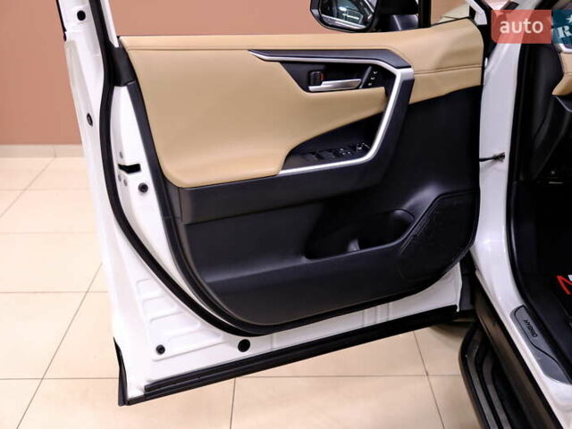 Білий Тойота РАВ 4, об'ємом двигуна 2.5 л та пробігом 98 тис. км за 32900 $, фото 33 на Automoto.ua