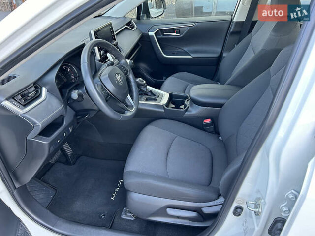 Белый Тойота РАВ 4, объемом двигателя 1.99 л и пробегом 70 тыс. км за 28500 $, фото 13 на Automoto.ua