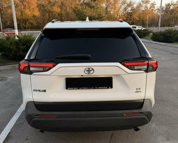 Білий Тойота РАВ 4, об'ємом двигуна 2.49 л та пробігом 52 тис. км за 24500 $, фото 3 на Automoto.ua