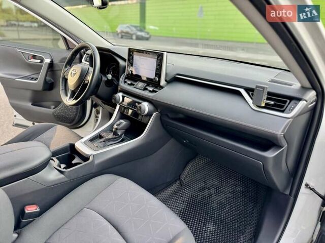 Белый Тойота РАВ 4, объемом двигателя 1.99 л и пробегом 93 тыс. км за 26900 $, фото 43 на Automoto.ua