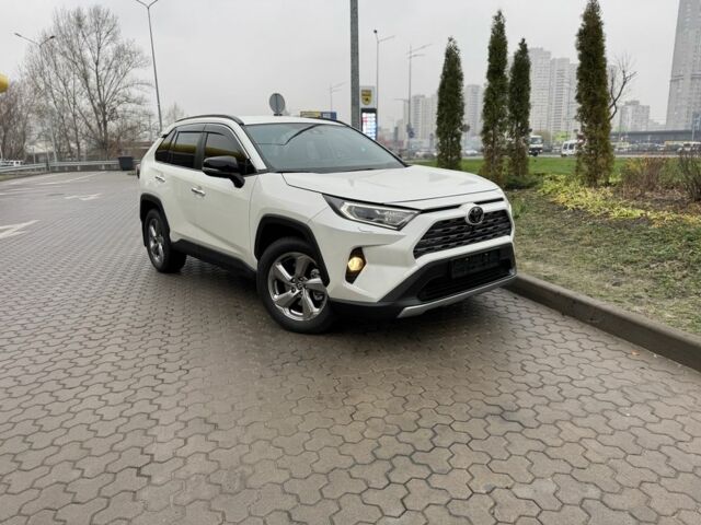 Белый Тойота РАВ 4, объемом двигателя 2 л и пробегом 99 тыс. км за 26500 $, фото 2 на Automoto.ua