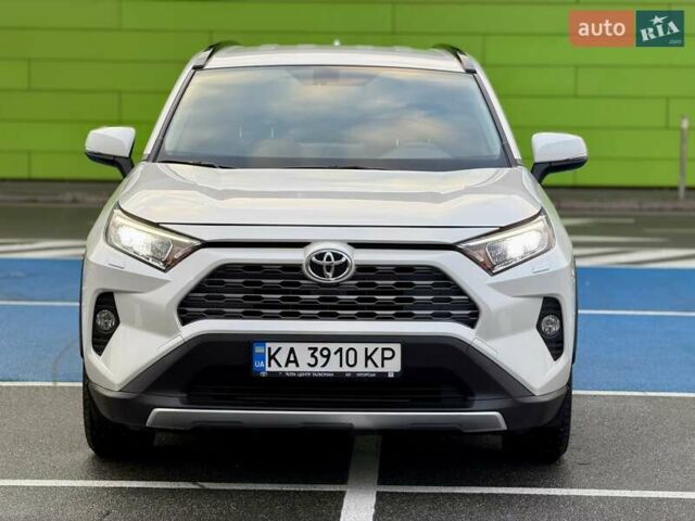 Білий Тойота РАВ 4, об'ємом двигуна 1.99 л та пробігом 93 тис. км за 25900 $, фото 6 на Automoto.ua