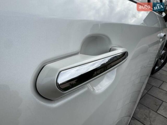 Белый Тойота РАВ 4, объемом двигателя 1.99 л и пробегом 99 тыс. км за 27500 $, фото 21 на Automoto.ua