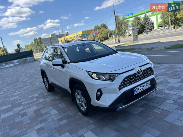 Белый Тойота РАВ 4, объемом двигателя 2 л и пробегом 70 тыс. км за 28750 $, фото 10 на Automoto.ua