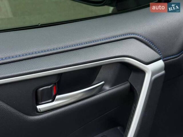 Білий Тойота РАВ 4, об'ємом двигуна 2.49 л та пробігом 128 тис. км за 29900 $, фото 39 на Automoto.ua