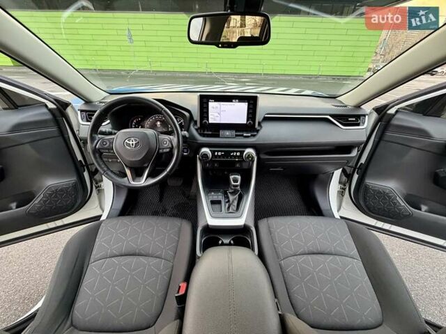 Білий Тойота РАВ 4, об'ємом двигуна 1.99 л та пробігом 93 тис. км за 25900 $, фото 46 на Automoto.ua