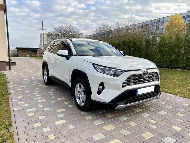 Білий Тойота РАВ 4, об'ємом двигуна 2 л та пробігом 70 тис. км за 28500 $, фото 4 на Automoto.ua