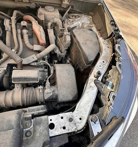 Білий Тойота РАВ 4, об'ємом двигуна 2.5 л та пробігом 121 тис. км за 27000 $, фото 17 на Automoto.ua