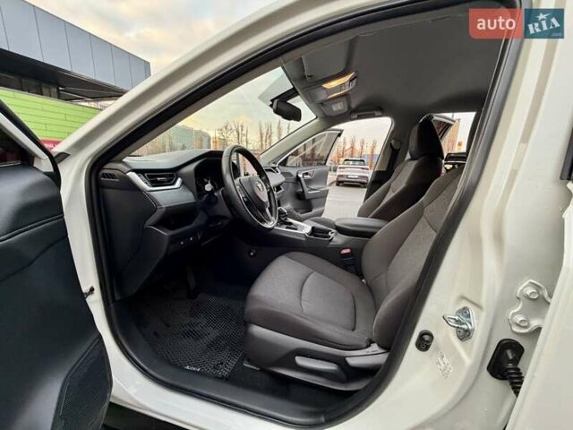 Білий Тойота РАВ 4, об'ємом двигуна 1.99 л та пробігом 93 тис. км за 25900 $, фото 28 на Automoto.ua