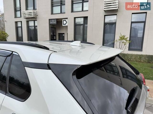 Белый Тойота РАВ 4, объемом двигателя 1.99 л и пробегом 99 тыс. км за 27500 $, фото 18 на Automoto.ua