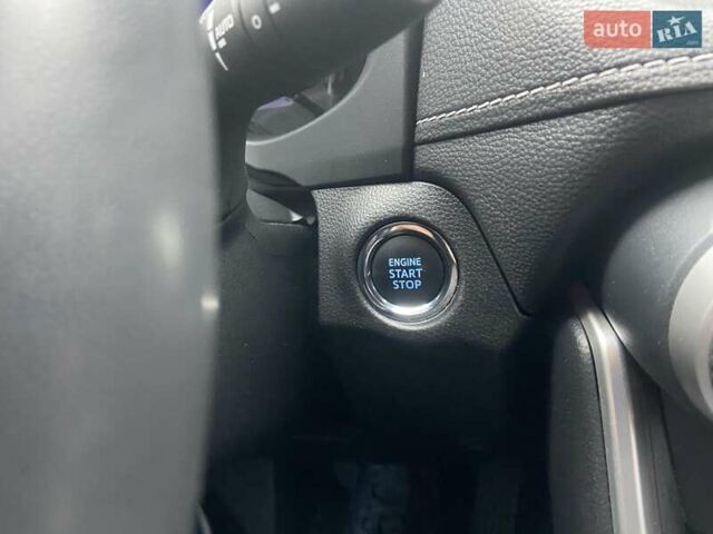 Белый Тойота РАВ 4, объемом двигателя 2 л и пробегом 41 тыс. км за 30700 $, фото 35 на Automoto.ua