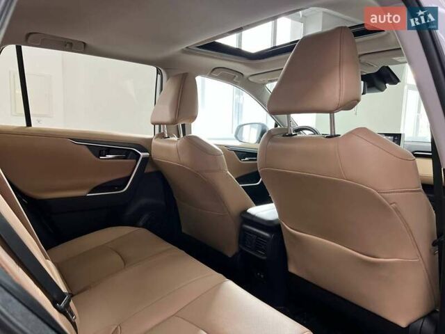 Білий Тойота РАВ 4, об'ємом двигуна 2.49 л та пробігом 85 тис. км за 31000 $, фото 17 на Automoto.ua