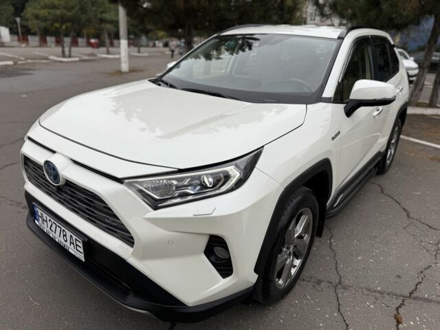 Белый Тойота РАВ 4, объемом двигателя 2.5 л и пробегом 98 тыс. км за 32999 $, фото 2 на Automoto.ua