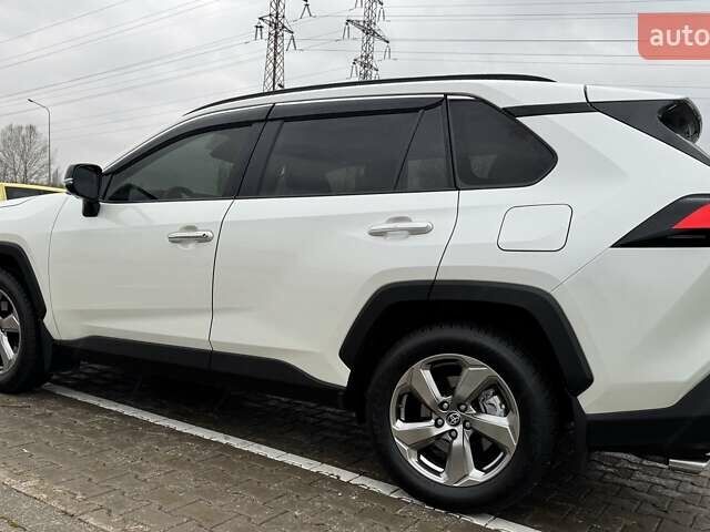 Білий Тойота РАВ 4, об'ємом двигуна 1.99 л та пробігом 99 тис. км за 28000 $, фото 6 на Automoto.ua