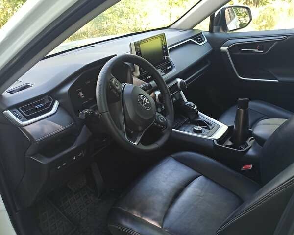 Белый Тойота РАВ 4, объемом двигателя 1.99 л и пробегом 171 тыс. км за 26799 $, фото 8 на Automoto.ua