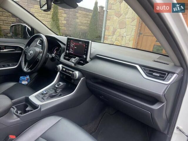 Белый Тойота РАВ 4, объемом двигателя 2 л и пробегом 41 тыс. км за 30700 $, фото 49 на Automoto.ua