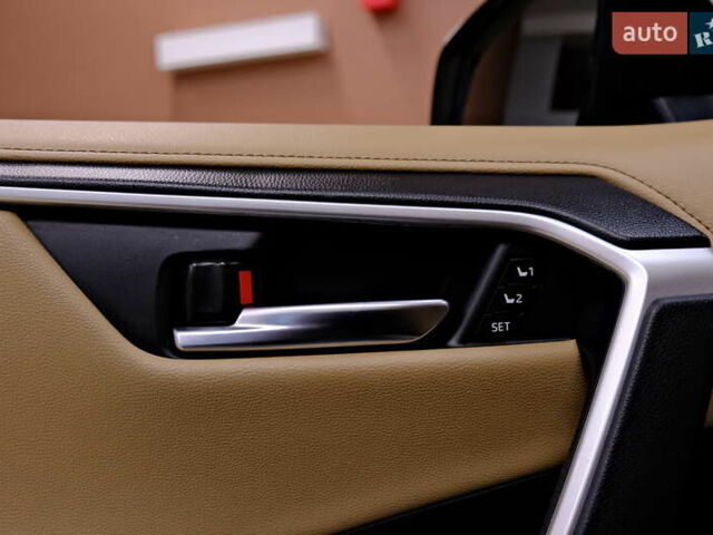 Білий Тойота РАВ 4, об'ємом двигуна 2.5 л та пробігом 98 тис. км за 32900 $, фото 20 на Automoto.ua