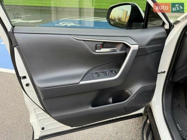 Білий Тойота РАВ 4, об'ємом двигуна 1.99 л та пробігом 93 тис. км за 25900 $, фото 31 на Automoto.ua