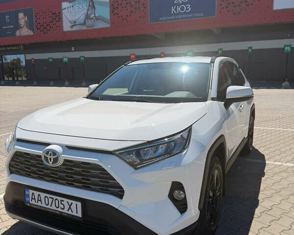 Белый Тойота РАВ 4, объемом двигателя 2.49 л и пробегом 91 тыс. км за 31500 $, фото 1 на Automoto.ua