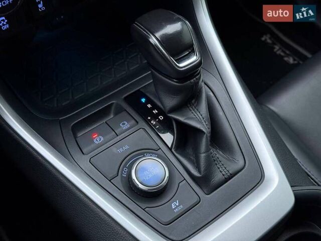 Білий Тойота РАВ 4, об'ємом двигуна 2.49 л та пробігом 128 тис. км за 29900 $, фото 60 на Automoto.ua