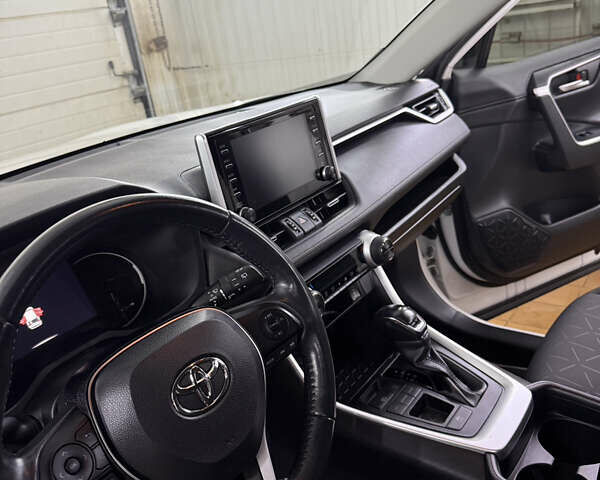 Белый Тойота РАВ 4, объемом двигателя 2.49 л и пробегом 80 тыс. км за 31700 $, фото 27 на Automoto.ua