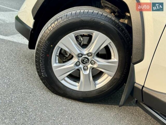 Белый Тойота РАВ 4, объемом двигателя 1.99 л и пробегом 93 тыс. км за 26900 $, фото 24 на Automoto.ua