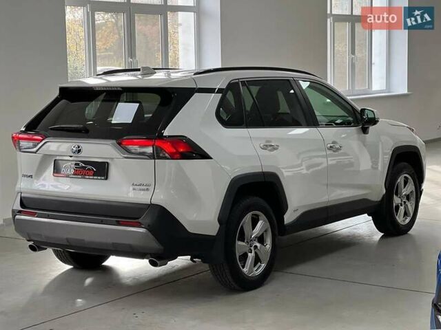 Білий Тойота РАВ 4, об'ємом двигуна 2.49 л та пробігом 85 тис. км за 31000 $, фото 6 на Automoto.ua
