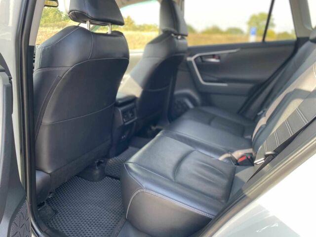 Белый Тойота РАВ 4, объемом двигателя 2 л и пробегом 101 тыс. км за 27600 $, фото 5 на Automoto.ua