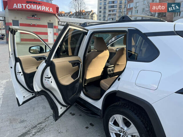 Белый Тойота РАВ 4, объемом двигателя 2.49 л и пробегом 109 тыс. км за 25900 $, фото 25 на Automoto.ua