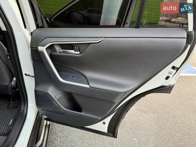 Білий Тойота РАВ 4, об'ємом двигуна 1.99 л та пробігом 93 тис. км за 25900 $, фото 39 на Automoto.ua