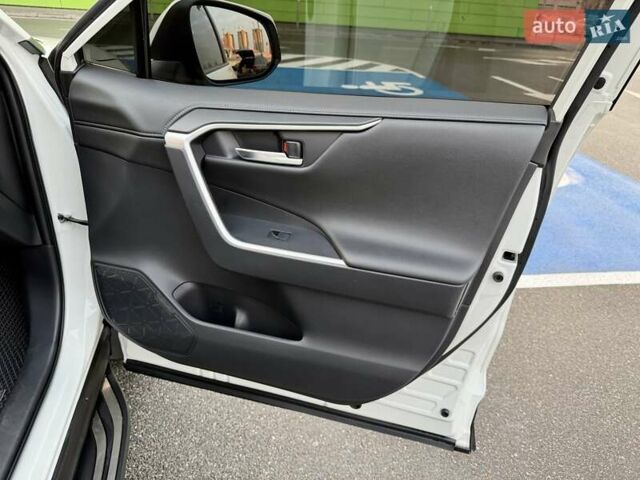 Білий Тойота РАВ 4, об'ємом двигуна 1.99 л та пробігом 93 тис. км за 25900 $, фото 44 на Automoto.ua